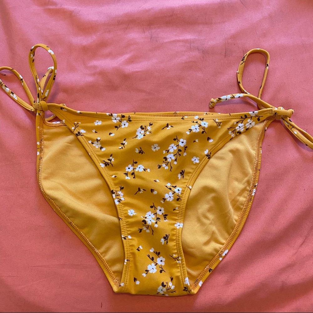 Bikini bottoms